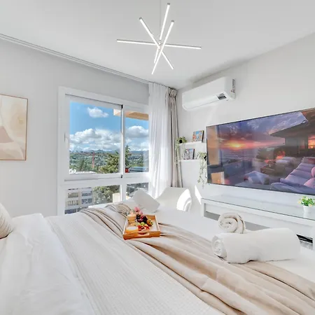 Newly Renovated Sunlit 3 Bdrm With Stunning Views * Marbella