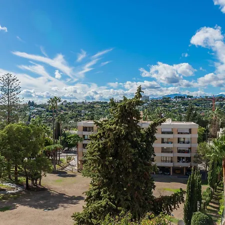 Newly Renovated Sunlit 3 Bdrm With Stunning Views Marbella